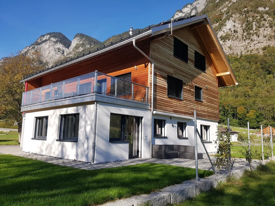 Schöne und helle 2.5 Zimmer Einliegerwohnung