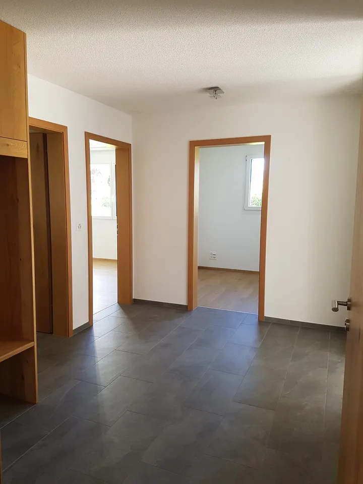 Schöne und helle 2.5 Zimmer Einliegerwohnung