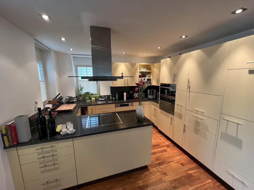 190 m² Erdgeschosswohnung mit 265 m² Gartenanlage zur Alleinnutzung