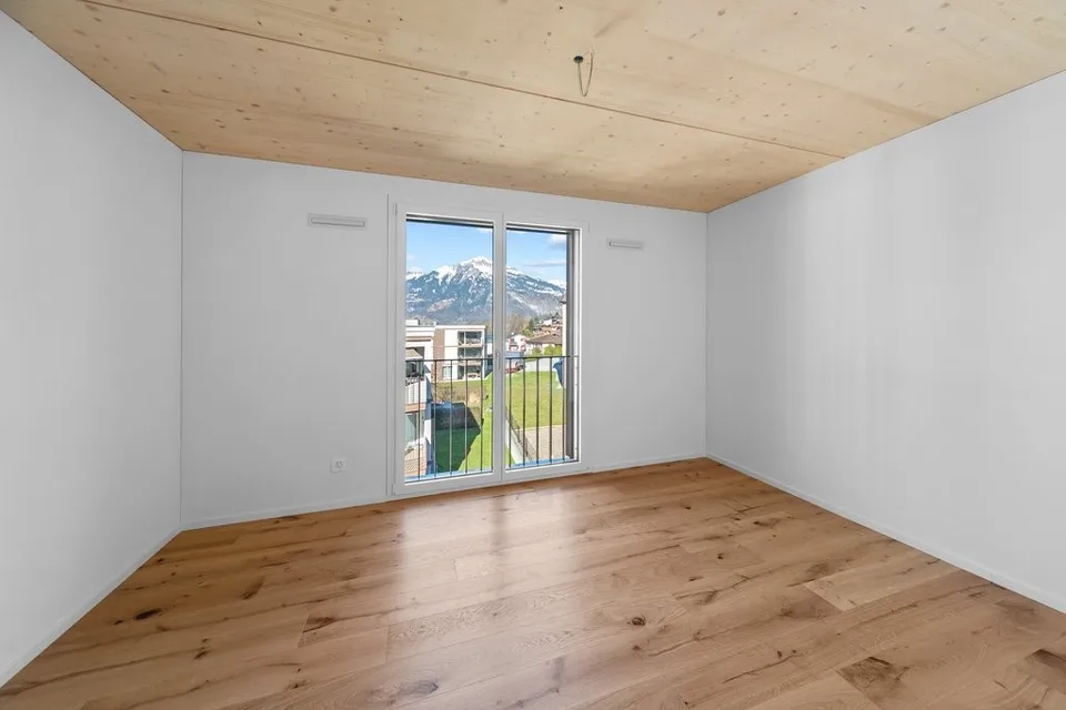 Erstvermietung - 5.5-Zimmerwohnung im Holzbau
