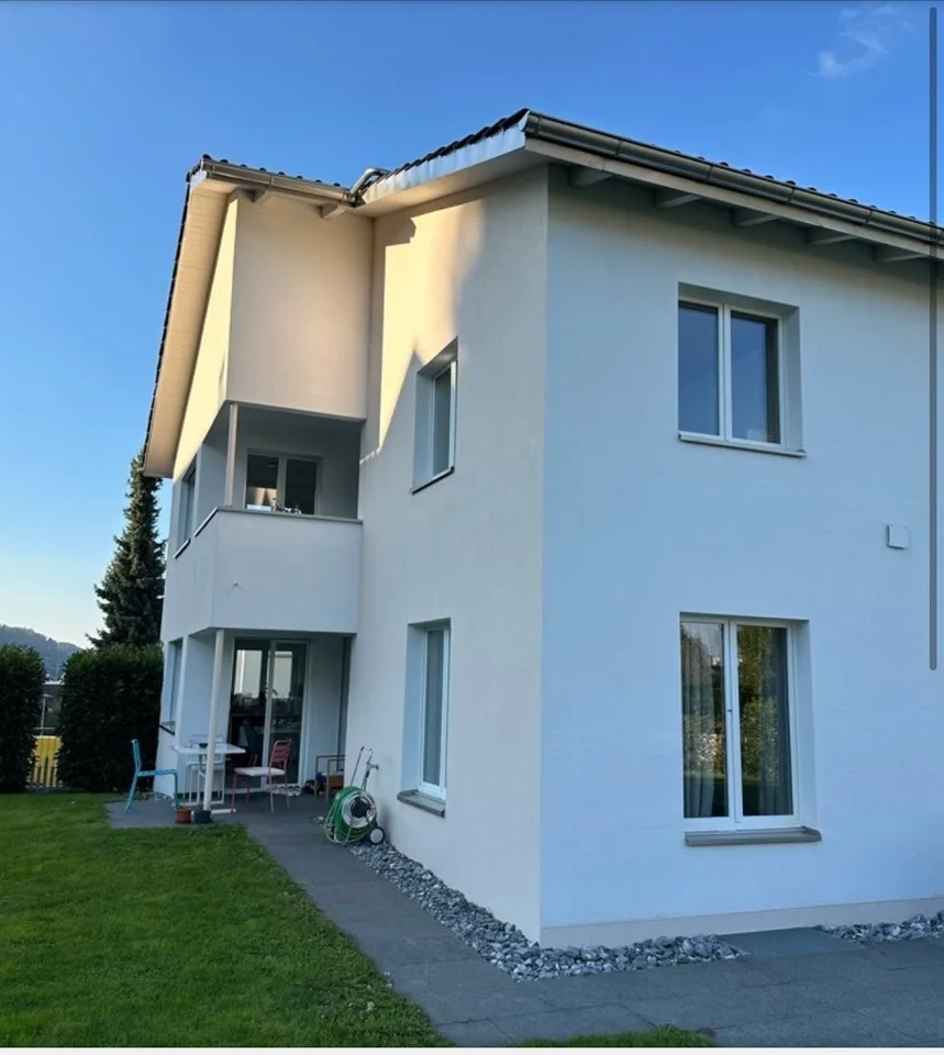 Helles Zimmer im Dachgeschoss in Horgen mit Garten & Sauna – ab 01.10.2026