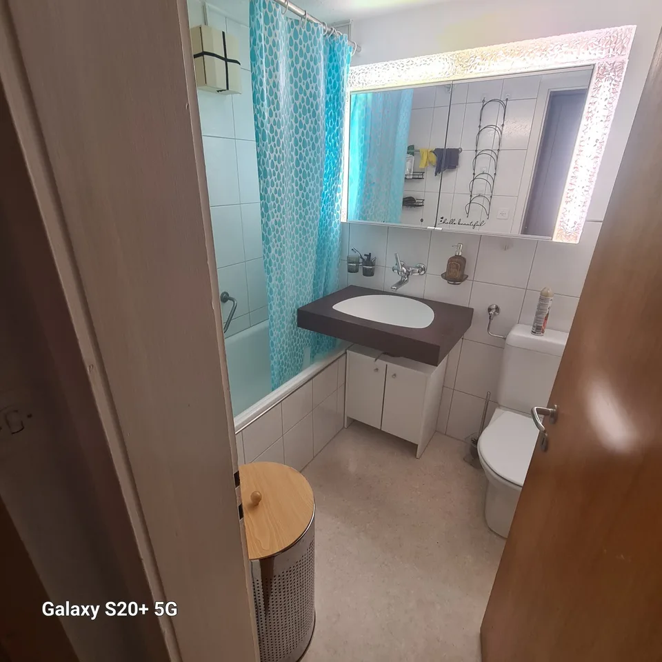 Single room in a shared apartment in Baar