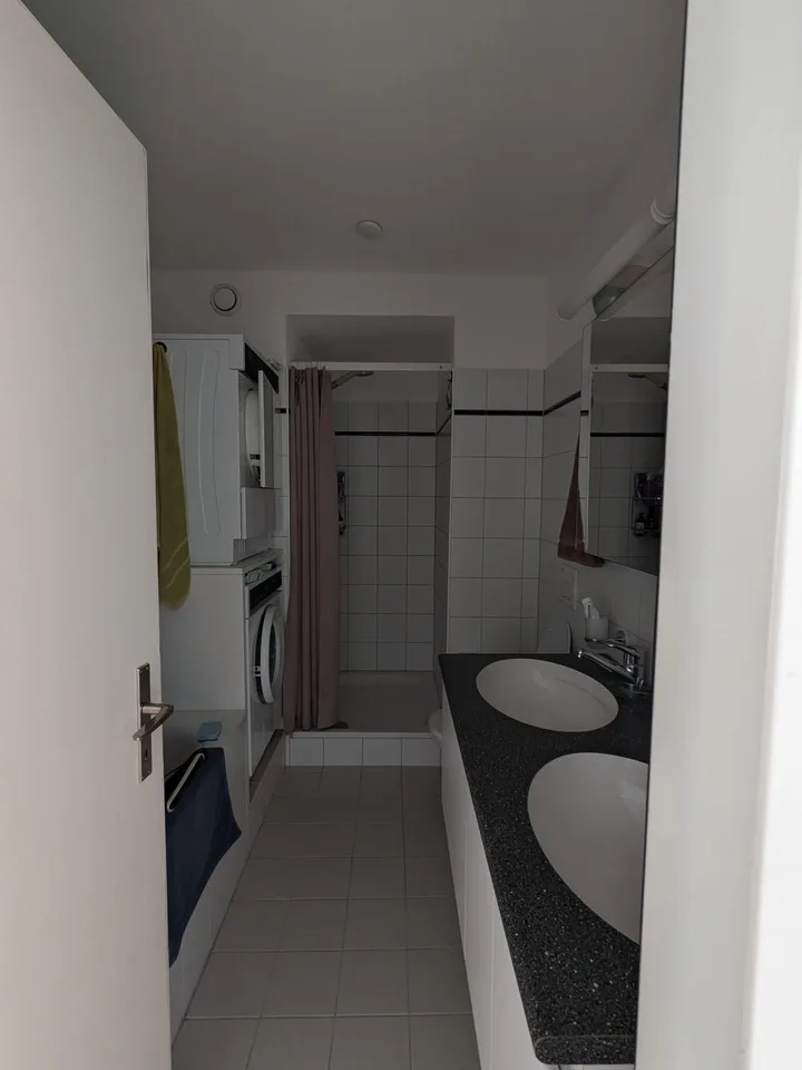 Furnished Room in a Shared Flat | Top Floor | WG Zimmer in wunderschöner Attikawohnung (2er WG)