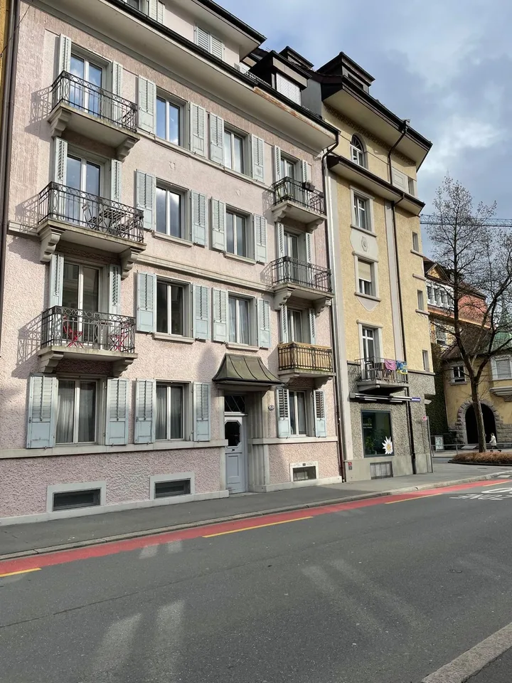 Cozy 2-room apartment with balcony in Lucerne