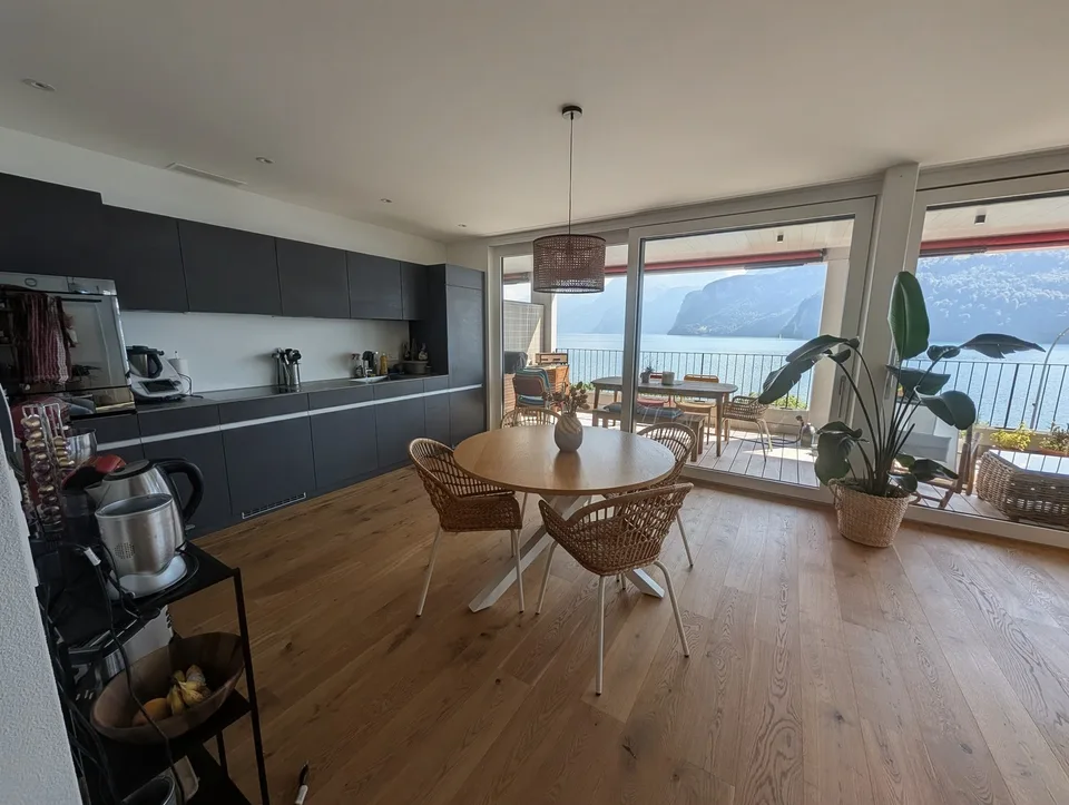 Wohnen mit Seeblick in Brunnen – möblierte 3.5-Zimmer-Wohnung auf Zeit