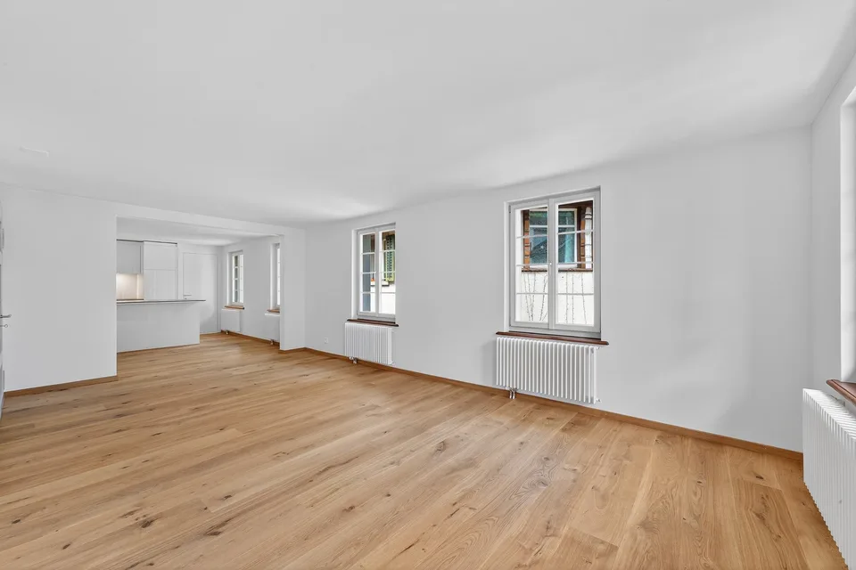 Moderne 2.5-Zimmerwohnung nach umfassender Kernsanierung