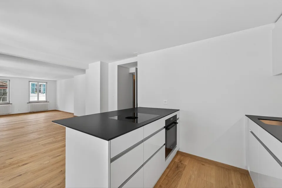 Moderne 2.5-Zimmerwohnung nach umfassender Kernsanierung