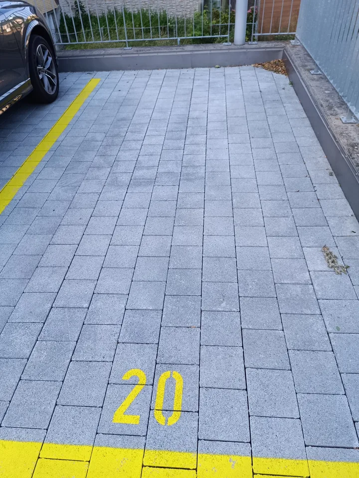 Parkplatz zur Vertraguebernahme ab sofort, (01.08.2026), Restlicher Juli Kostenlos
