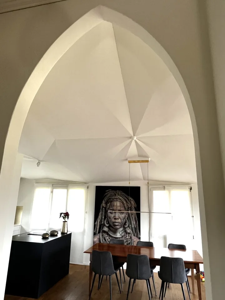 Möbliertes Wohnen auf Zeit: 4.5 Zw. Rothenburg mit wunderschöner Aussicht