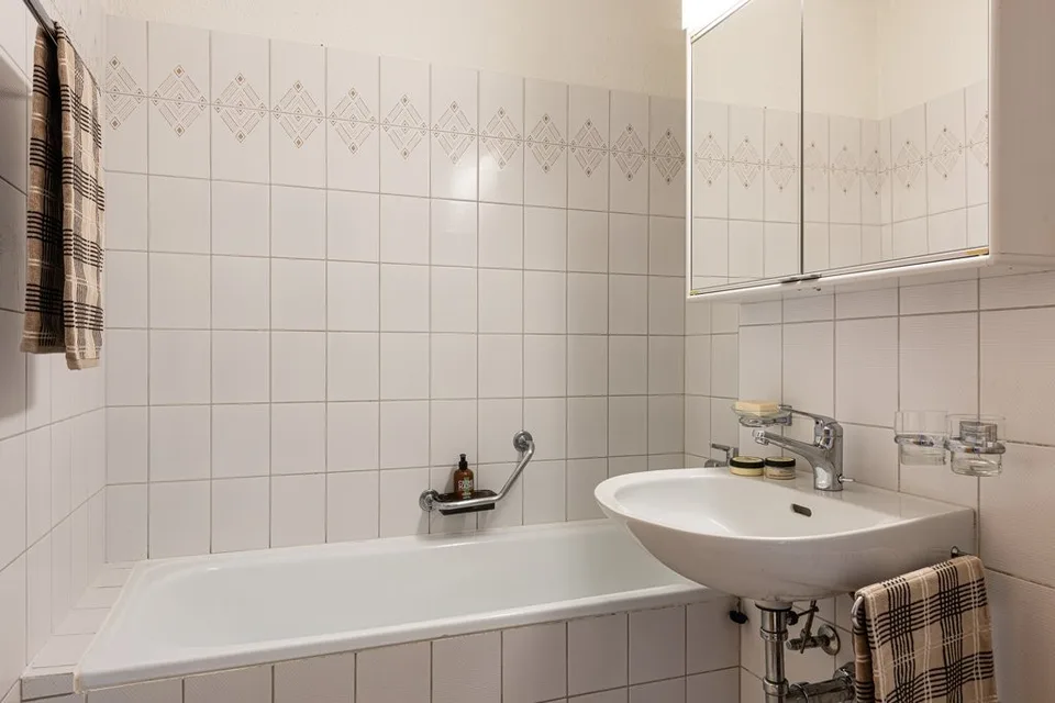Grosszügige 4.5-Zimmer-Wohnung in ruhiger Lage in Rüti – photo 6 sur 6