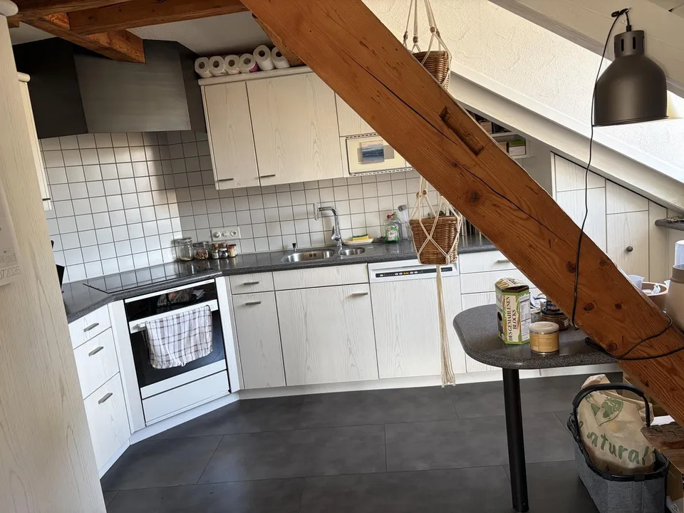 Fully Furnished 5.5-Room Top-Floor Apartment for Sublet in Wald ZH (Flexible Rental Period)