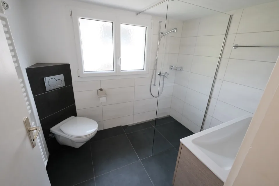 5-Zimmer Doppeleinfamilienhaus mit Sitzplatz und Bergsicht
