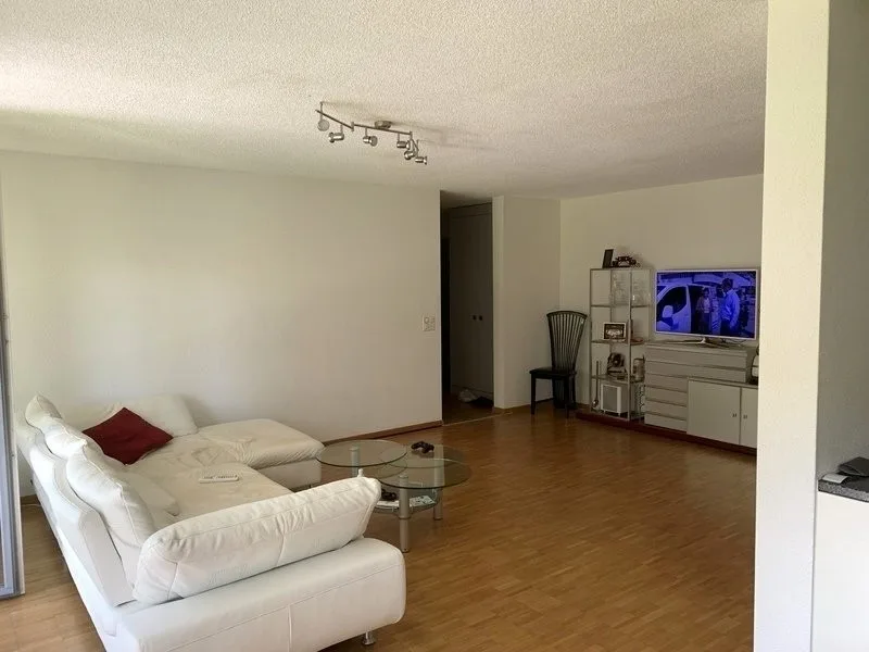 2½ ZI-WOHNUNG IN ALTENDORF (SZ), MÖBLIERT, TEMPORÄR