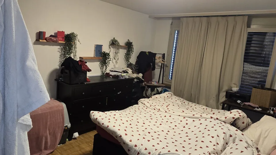 Grosse 4 1/2 Zimmer Wohnung