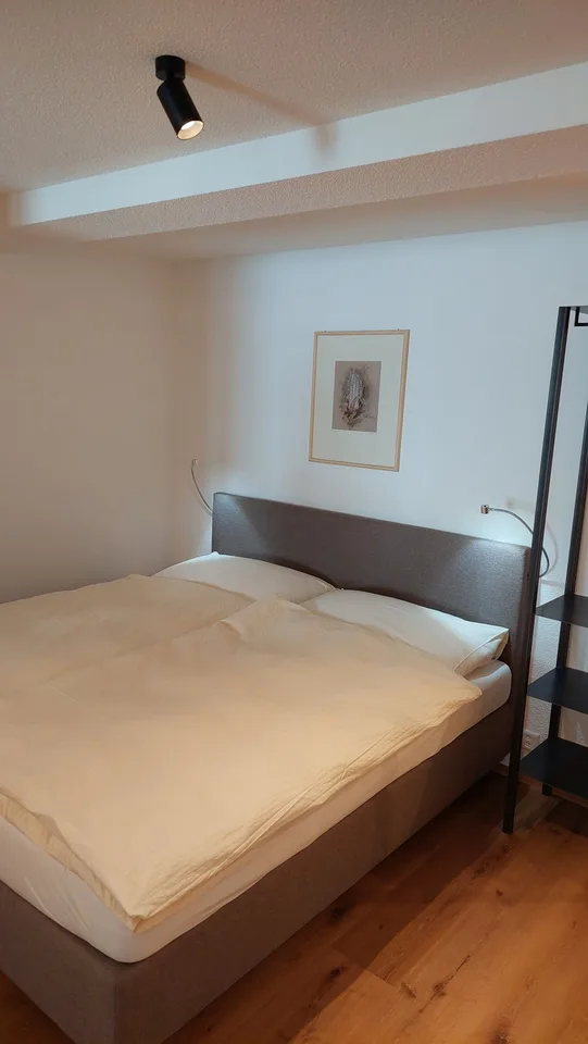 1.5 Zi.-Studio möbliert bis 2 Pers. Grosser Balkon verglast