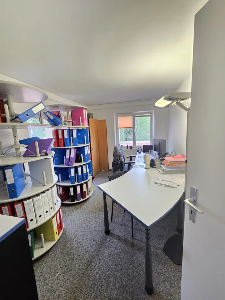 Büro grosszügig und preiswert – Foto 10 von 11