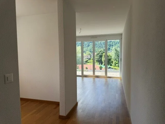 4.5 Zimmer-Attikawohnung zu vermieten - im Herzen von Näfels