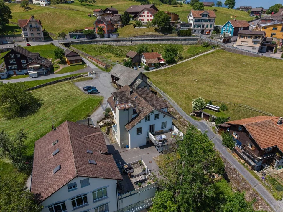 Einzigartiges Wohnen mit eigener Werkstatt