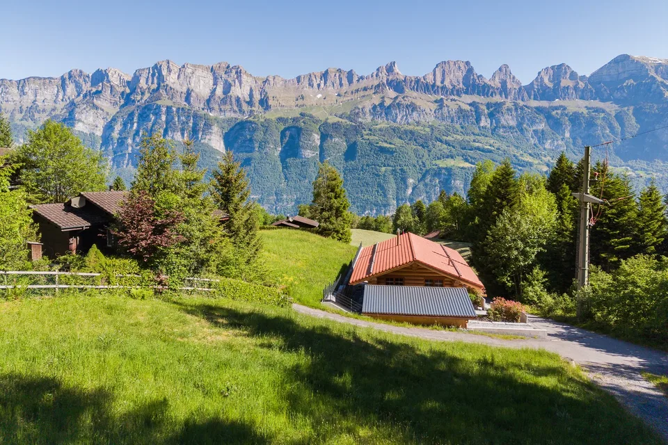 Bauland mit bewilligtem Projekt für Ihr Traumhaus (Haus A)
