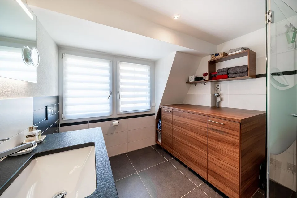 Charmante 4.5-Zimmer-Maisonettewohnung in Lachen