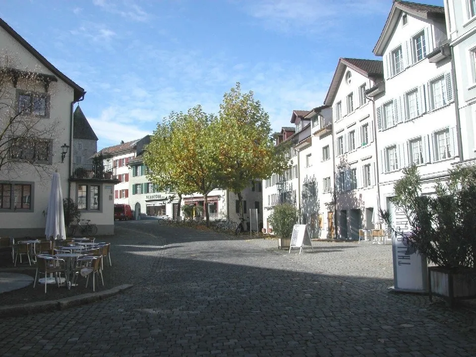 Stilvolles Ladenlokal in der Altstadt von Rapperswil (133m2) – photo 6 of 6