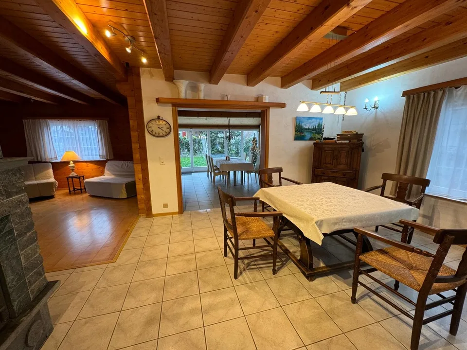 Chalet Wohnung mit Wintergarten, Garten, 2 x Terrassen