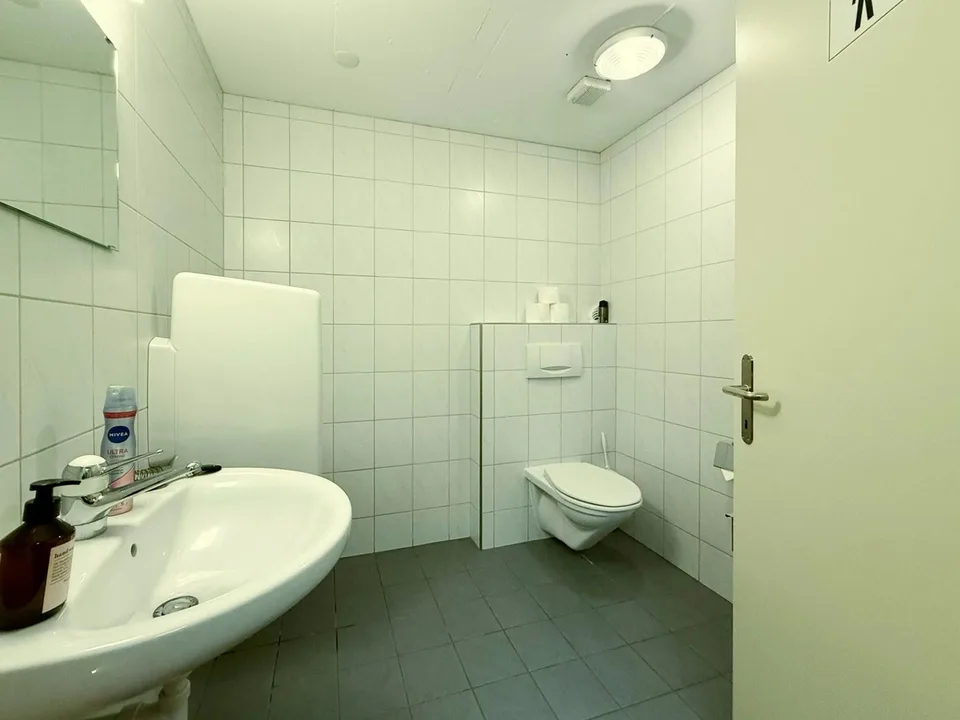 Büro oder Studio mit exklusivem Loft-Potenzial