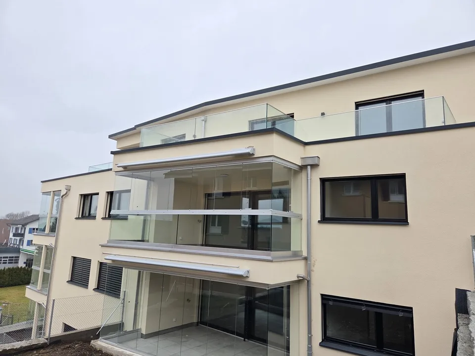 Moderne 3.5 Zimmer Neubau-Wohnung in ruhiger Lage