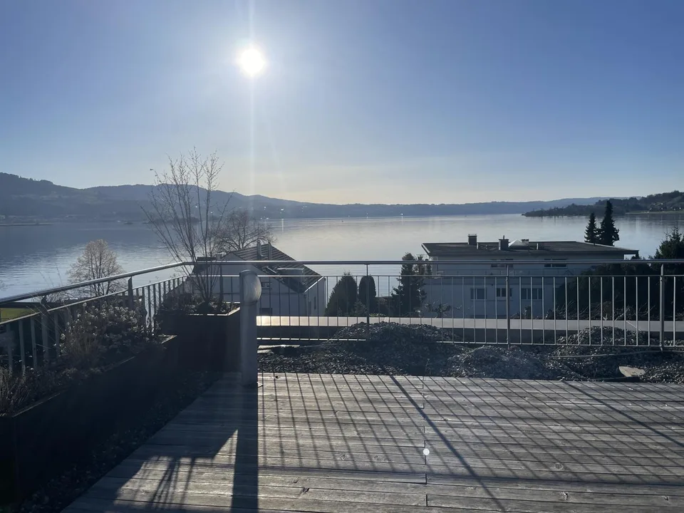 WG-Zimmer in exklusiver 6.5-Zimmer-Wohnung direkt am See – Rapperswil