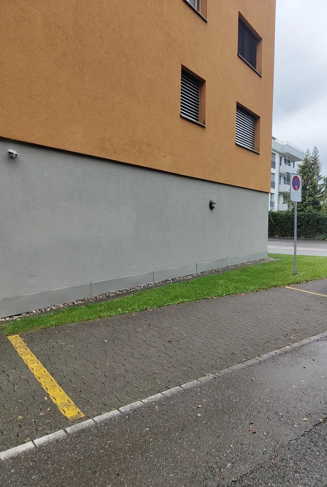 Aussenparkplatz zu vermieten