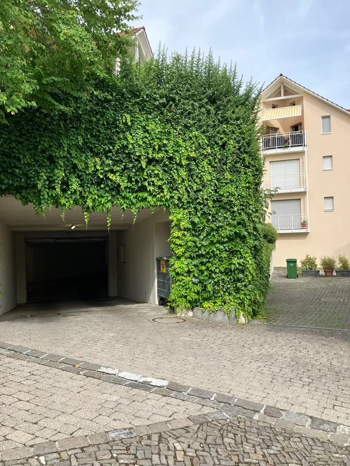Garagenplatz in Tiefgarage am Bahnhof Uetikon am See