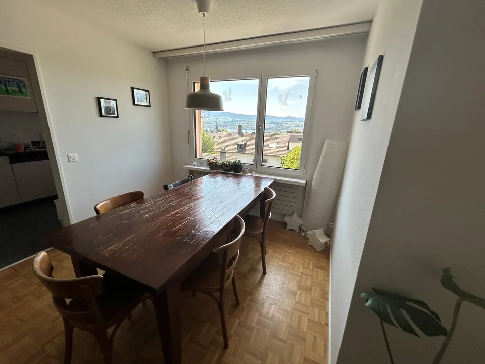 Helle Wohnung mit Ausblick zu vermieten