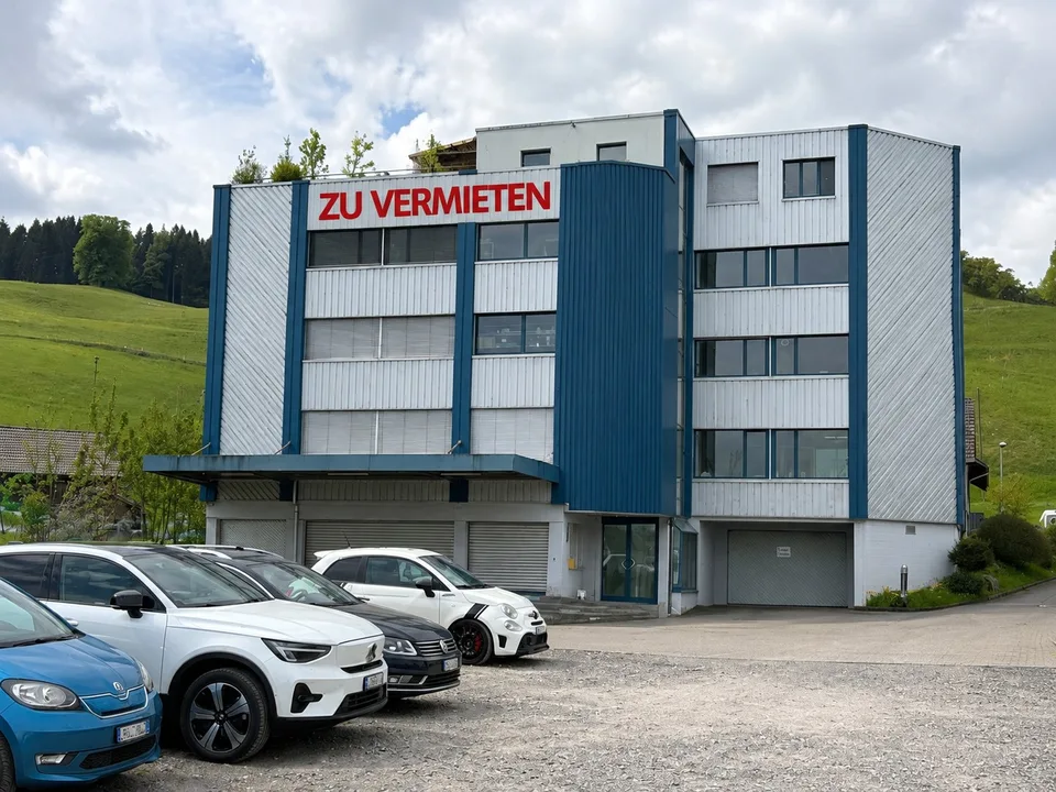 Büro/ Atelier/ Lager/ Hobbyraum zu Vermieten