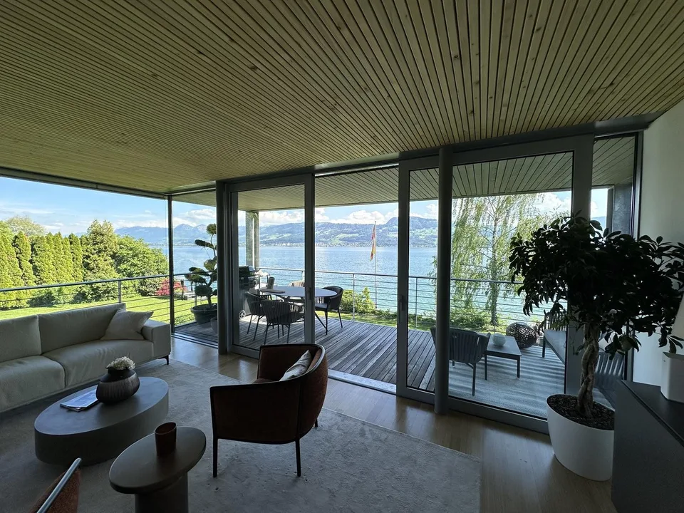 Möblierte 3.5-Zimmer-Wohnung direkt am Zürichsee in Uerikon (befristet)