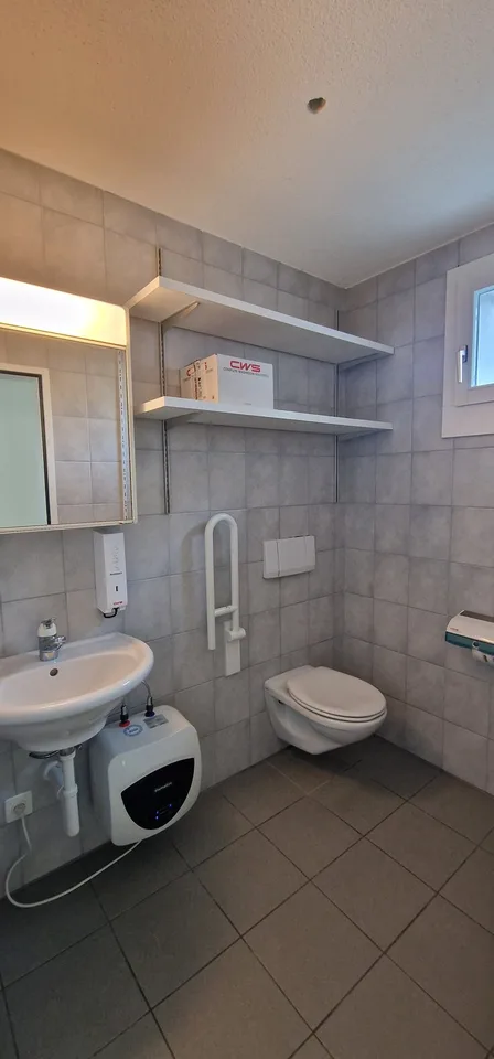 Ladenfläche im Dorfzentrum von Bonstetten – Foto 7 von 8