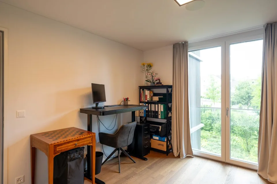 Exklusive 3.5-Zimmer-Wohnung mit modernstem Ausbaustandard in familienfreundlichem Quartier