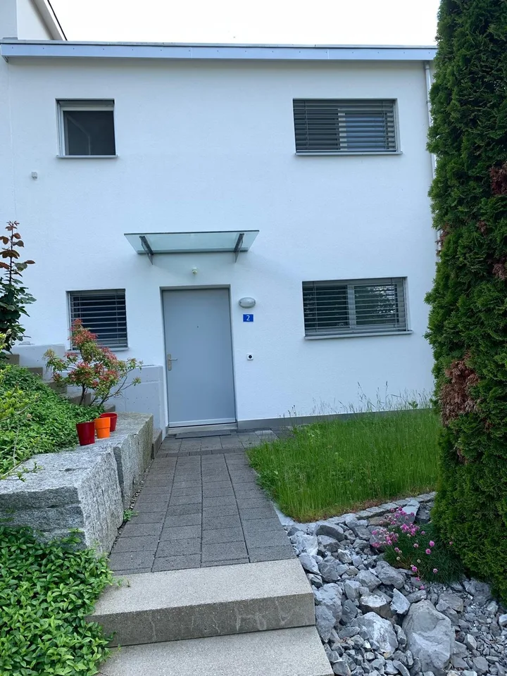 Schönes Doppeleinfamilienhaus