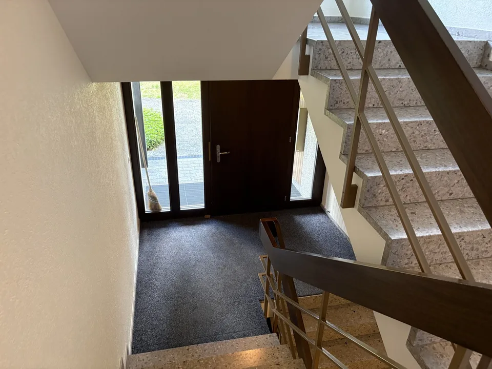 Schoene grosszuegige 4.5-Zimmer-Wohnung in Baar
