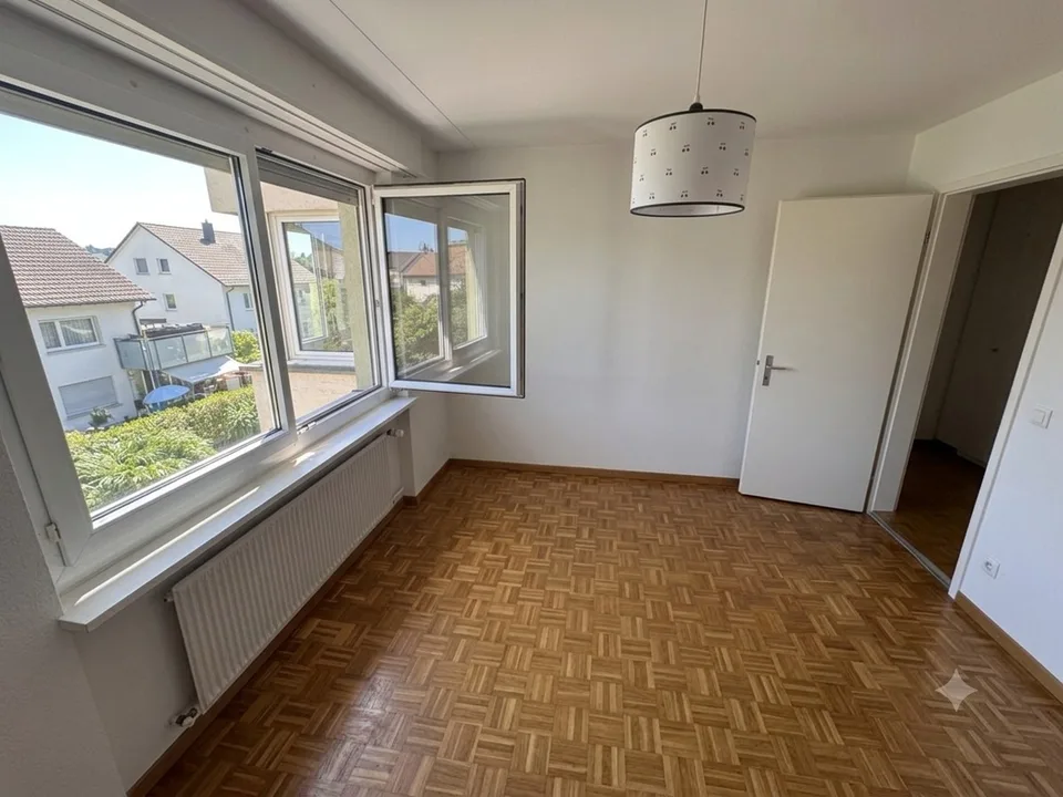Grosses WG Zimmer im Wesemlinquartier