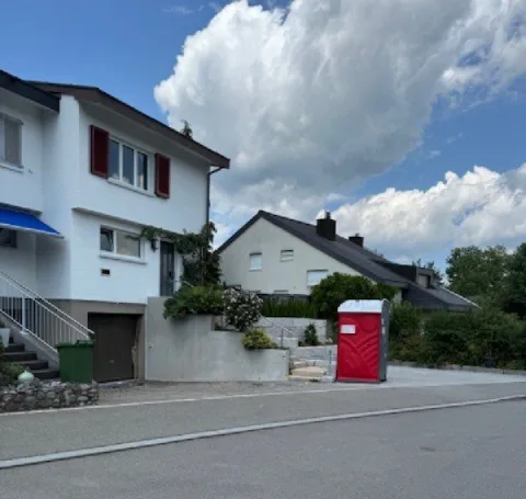 NEU umgebautes 5.5 Zimmer Eck-Einfamilienhaus in Esslingen zu vermieten
