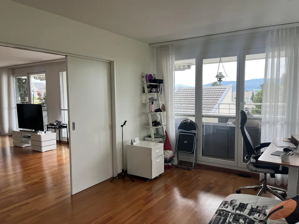 Wohnung zu vermieten in Herrliberg mit großer Terrasse