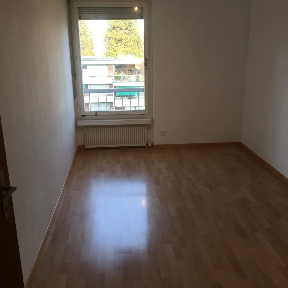 WG Zimmer ca. 15 Min entfernt vom Bahnhof Wädenswil