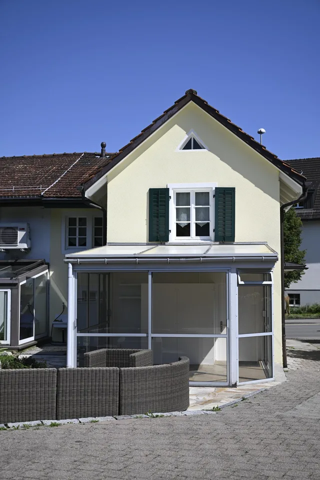 Wunderschönes 5 Zimmerhaus mit Garten, Garage, Carport und Gartenhaus