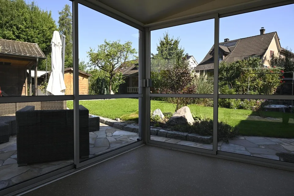 Wunderschönes 5 Zimmerhaus mit Garten, Garage, Carport und Gartenhaus