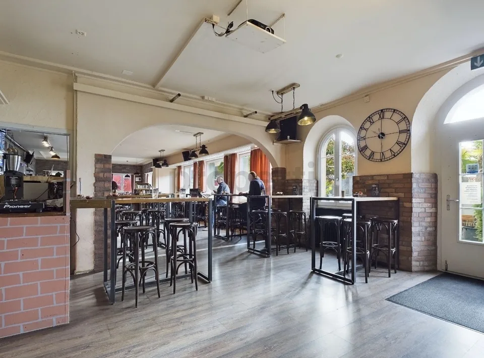 Restaurant an toller Lage in Feldbach Nähe Zürichsee