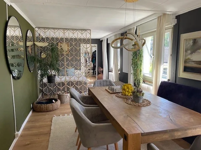 schöne 2.5 Zimmer Attikawohnung mit Seesicht