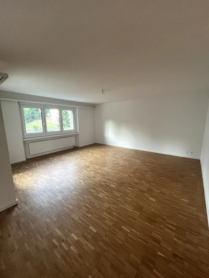 Sanierte 4.5-Zimmer-Wohnung im 1. OG in Gossau zu vermieten!