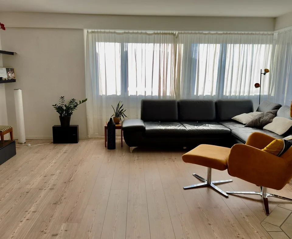 Ruhige Wohnung (möbliert, befristet) im Grünen – Terrasse & Garten, Nähe Zürich