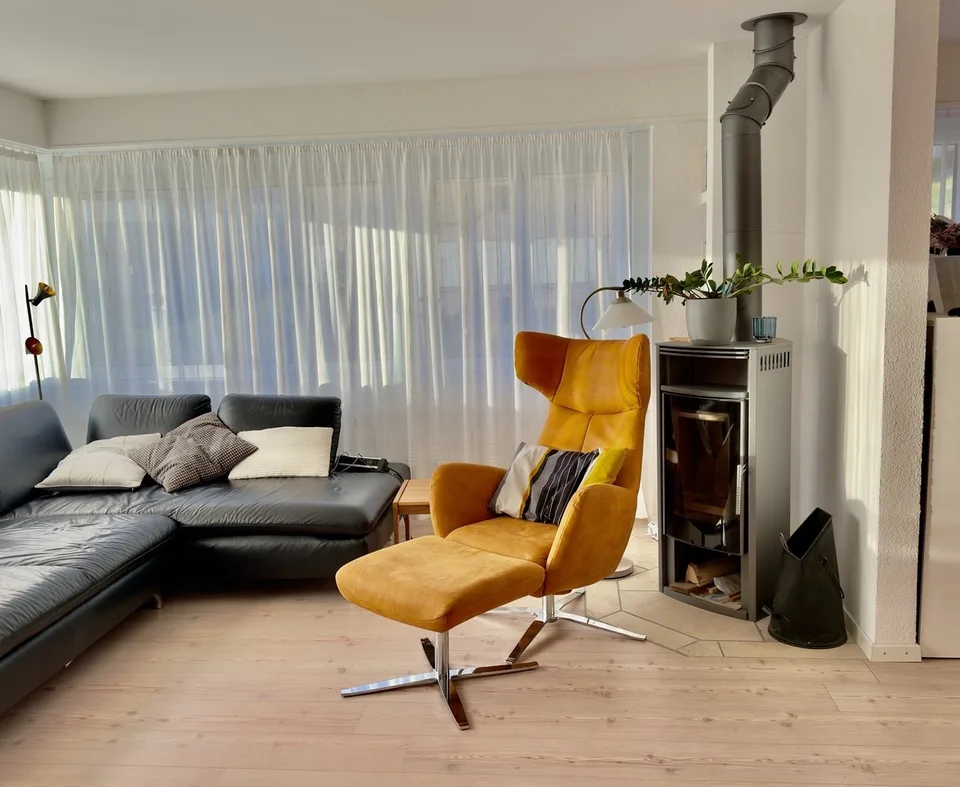 Ruhige Wohnung (möbliert, befristet) im Grünen – Terrasse & Garten, Nähe Zürich
