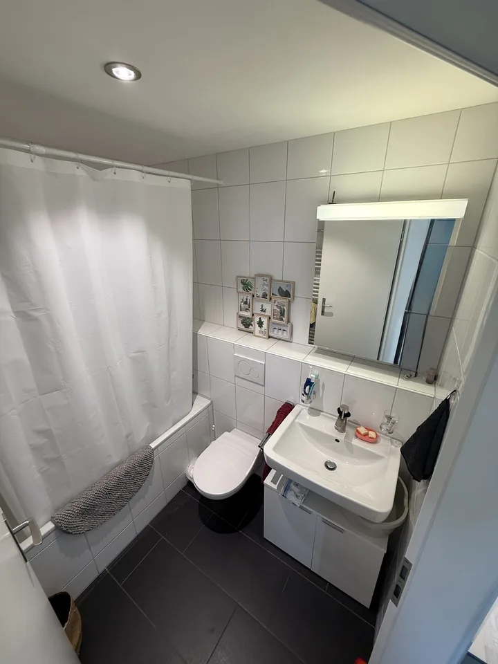 🏡 Room available in Adliswil (Zurich)